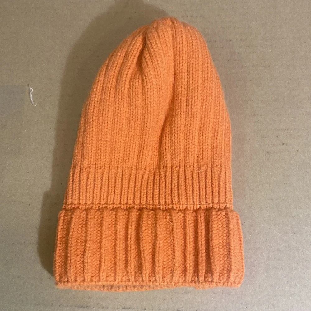 Hat Attack Revolve Color Story Knit Beanie‎ Acrylic Cozy Comfy Warm Orange NWT